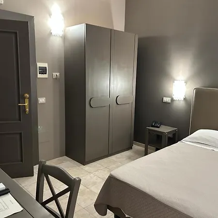 Saint Joseph Hotel Salerno