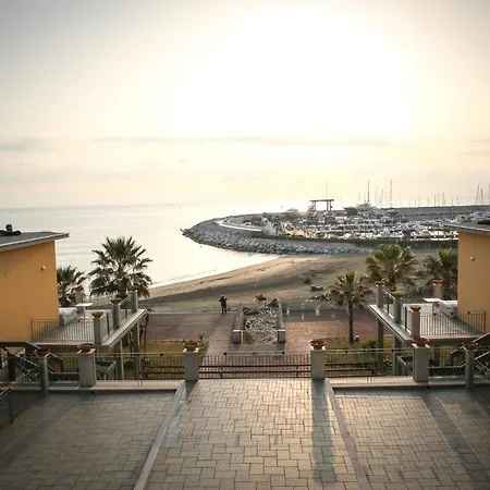 Hotel Saint Joseph 3*