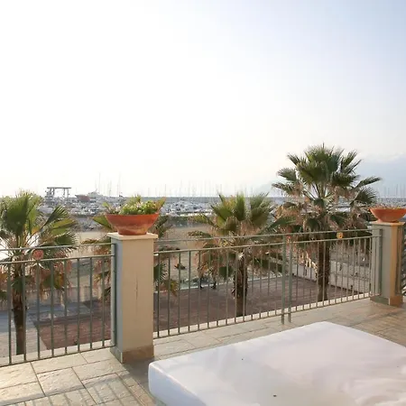 Saint Joseph Hotel Salernes