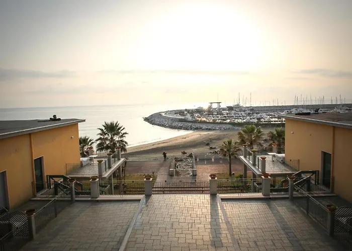 Hotel Saint Joseph 3*